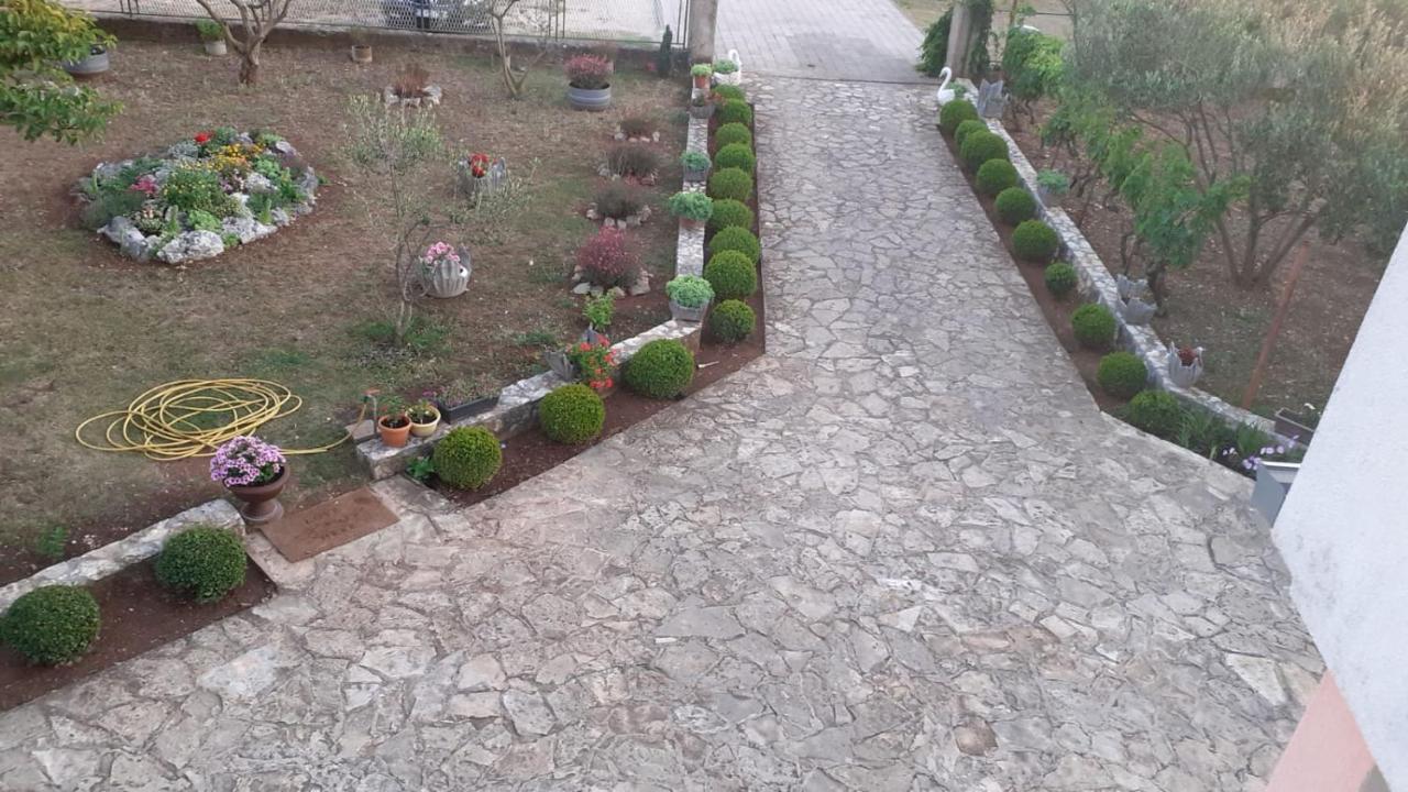 Apartment Viki Lozovac Kültér fotó