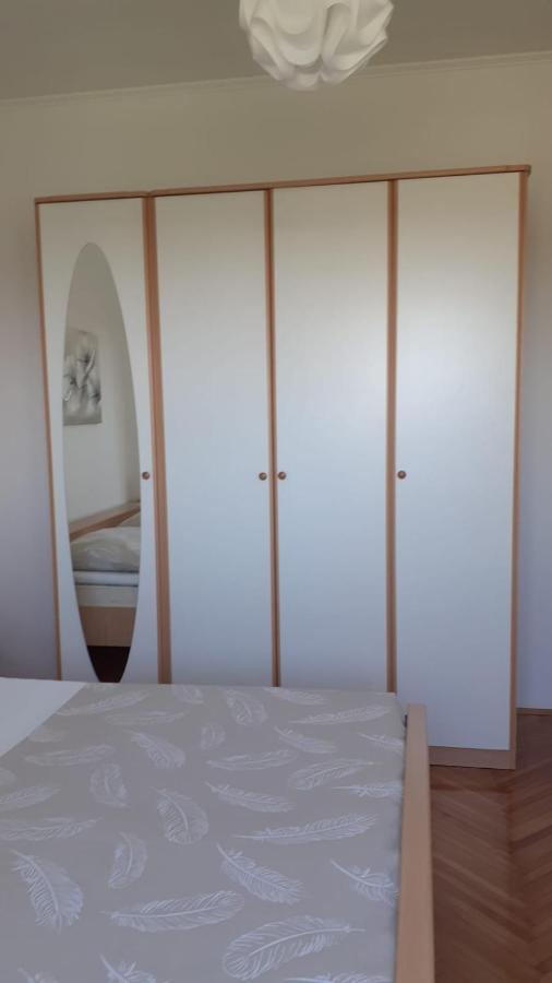 Apartment Viki Lozovac Kültér fotó
