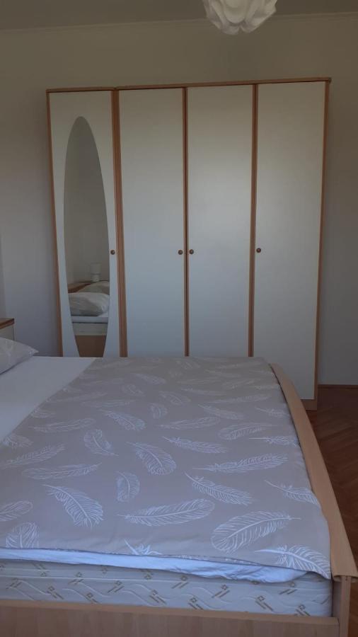 Apartment Viki Lozovac Kültér fotó