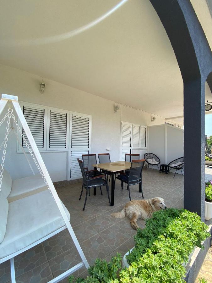 Apartment Viki Lozovac Kültér fotó